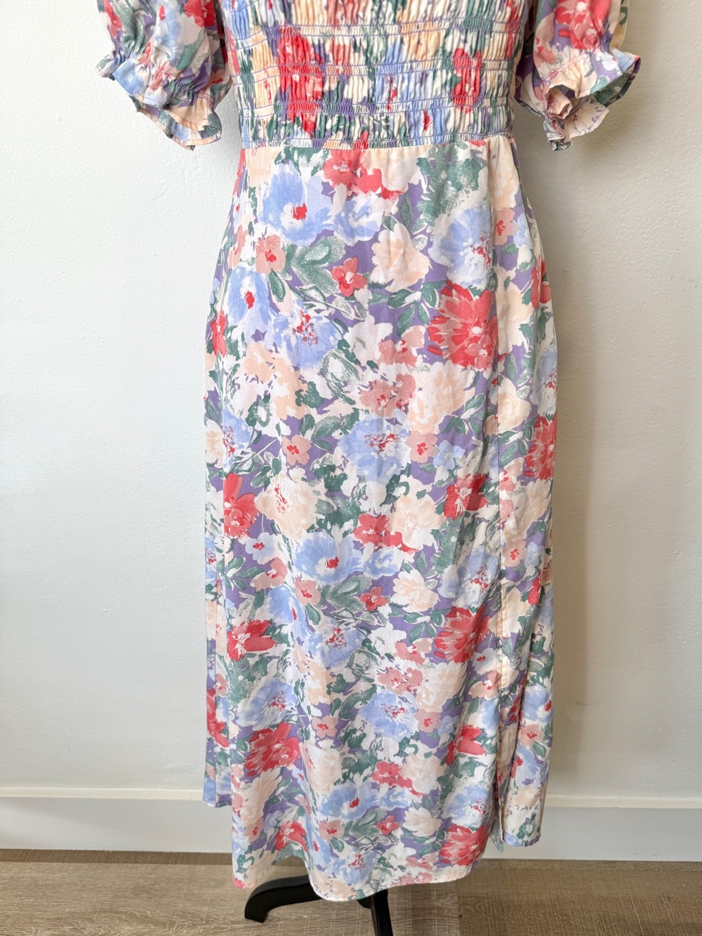 ASTR The Label Size Small Floral Smocked Puff Sleeve Midi Dress - Picture 5 of 12
